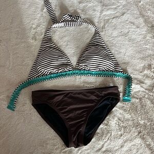 Boden Top size 8
Michael Kors bottom size small